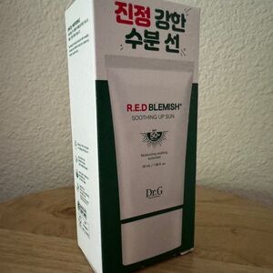 Dr. G - R.E.D. Blemish Soothing Up Sun SPF 50+